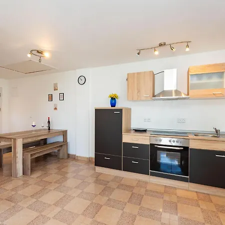 Cozy In With Wifi Polaca