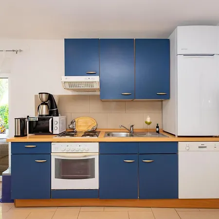 Cozy In With Wifi Polaca