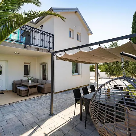 Cozy In With Wifi * Polaca