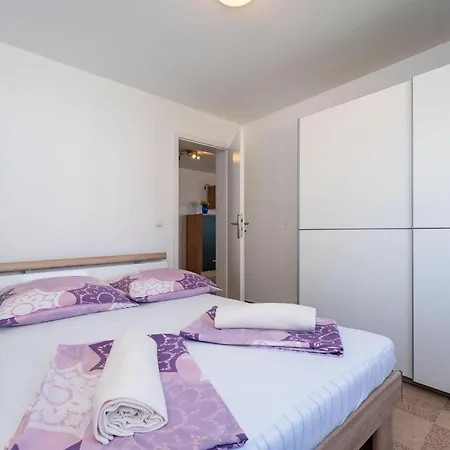 Holiday home Cozy In With Wifi *